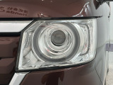 LEDヘッドライトは、点灯の瞬間から最大光量を発揮し、突然暗くなるトンネルなどでの安定感を高めます。