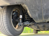 お車を安心してお乗りいただく為には、足回りの定期点検が欠かせません。サービスサポート(有償保証)では無料点検もご提供しており、安心のカーライフをお過ごしいただけるサポート体制が整っています。