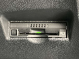 ETCはビルトインタイプになります。クルマ本体のパネルに埋め込むような形になりますので、スッキリとした室内になりますね!
