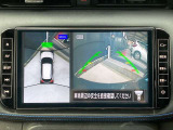 インテリジェント アラウンドビューモニター。上空から見下ろしている様な映像をモニターへ映し出し、スムーズな駐車をサポートします。さらに障害物検知センサー反応すると、警告表示、警告音により注意を促します