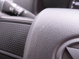納車前に12ヶ月点検・エンジンオイル交換・ バッテリー交換・ワイパーゴム交換・キーレス、キーフリーの電池交換を実施しております。ダイハツの整備士がきっちりと点検したお車をお届けいたします!