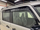 【サイドバイザー】悪天候時も換気ができるように☆車内に新鮮な空気を取り込めます!