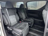 車内もキレイで嫌な臭いもありません☆車内の臭い、汚れが気になる方は内装のスチームクリーナーも施工可能です♪