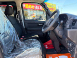 お車のご購入が初めての方も安心☆当店のスタッフは、わかりやすく、丁寧な説明を心がけておりますのでお客様のお車購入のサポートをさせて頂きます!!