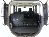 荷物をたっぷり載せて広々ドライビング♪夏でも冬でも、アウトドアやショッピングを思い切り楽しみましょう!