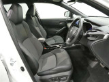 気になる汚れは「まるまるクリン」で解消! 当社の中古車はシートを外して隅々までキレイにクリーニングしてあります。