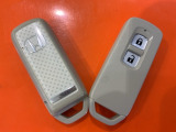 便利なスマートキー。ボタンひとつで開錠できます。