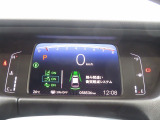 メータは先進的なデジタルメーター☆☆☆ゆっくりと数字が動くのでとても見やすく表示されます!平均燃費なども表示、エコな運転の手助けをしてくれます!!