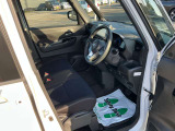 運転席前列シートです。