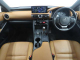 納車前にクリスタルコートをお勧めさせていただいております。CPOとCPO外車両がございますので、詳しくはスタッフまでお問い合わせください。