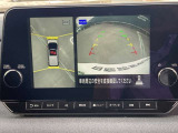 アラウンドビューモニターです☆車の前後左右にカメラがついており駐車時には上から車を見たような画面が見れますので、4方向の状況を確認することができる便利な機能です☆