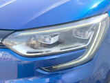 ●LEDヘッドライト:夜間走行時も良好な視界を確保し安心して運転できる高輝度LEDヘッドライトを装備!点灯速度が早く、消費電力も抑えられています。