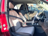 運転席シート廻りは使用感も少なく、良好な状態となっています。前オーナー様が丁寧に使っていたことがよくわかりますね。
