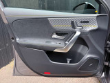 助手席側ドア