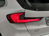 BMW伝統のL字型テールライト