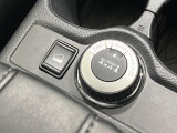 【オールモード4&times;4】2WD/4WDモードを手軽に切り替え可能。燃費重視の2WD、スタック時に役立つLOCK、AUTOモードでは4WDの配分を自動で調整し、路面状況を問わず安定した走りをサポート。