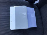 ナビ取扱説明書、保証書も付属しています。車両取説は欠品