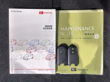 スマートキーは鍵をバッグに入れたままでもドアロックの開閉やエンジンのON・OFFができます。夜間や雨の日も鍵を探さなくて良いので便利です。