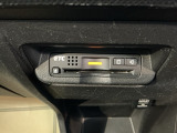 【ETC車載器】高速道路の料金所を、止まらずスムーズに通過。小銭を用意する手間も、窓を開けるわずらわしさもありません。遠出をグッと身近にしてくれる快適ドライブの必須アイテムです。