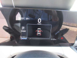 メーター中央に、様々な車両情報を表示してくれる、ディスプレイがついています。