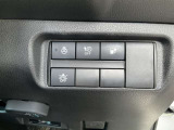 車線逸脱警報や横滑り防止装置や衝突軽減ブレーキがついています。