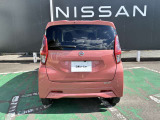 バックソナー付きなので、見えづらい後方の障害物も警音で教えてくれます♪駐車時の心強い味方です!