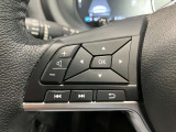 ステアリングスイッチ搭載!ハンドルひとつで手を離さなくても運転中視線をそらさなくても操作が出来て便利です♪
