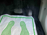 納車前にはプロのメカニックが点検、整備を行いますので安心してお乗り頂けます!!