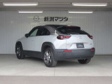 車両本体価格に点検整備費用が含まれています。当社基準および保安基準に合わせ、要交換、修理と判断された部品は当社負担にて整備させていただきます。追加整備費用はかかりませんのでご安心ください。