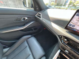国道246号線沿い、南町田グランベリーパーク駅すぐ。BMW Premium Selection 東名横浜/〒194-0004 東京都町田市鶴間5-18-1