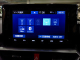 フルセグTV搭載。CD再生、SDカード、Bluetoothオーディオに対応しています。