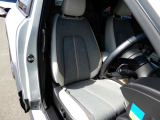 疲労を軽減するシートでどこまでも運転したくなる造りとなっています!