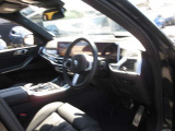 専門教育を受けた営業スタッフがお車選びからご購入後のケアまで丁寧にサポート。ご希望条件にぴったりの一台をご提案します。
