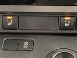 運転席&助手席シートヒーター装備、寒い日もカラダを温め快適にドライブ。
