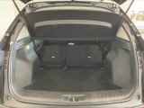 大きな開口部の荷室スペースはとても広々としています。 大きな荷物も楽々収納出来ちゃいますよ♪ 大は小を兼ねると言いますしスペースは大きい事に越した事はありませんね!