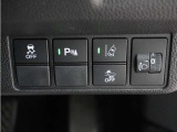 ◆障害物センサー◆車庫入れの時などに近くに障害物がある場合、障害物までの距離を音で知らせてくれます。