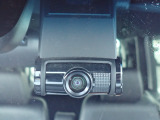 ◆【ドライブレコーダー】映像・音声などを記録する自動車用の装置です。もしもの事故の際の記録はもちろん、旅行の際の思い出としてドライブの映像を楽しむことができます。