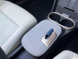 車両の詳細、ご質問につきましては、弊社営業スタッフまでお気軽にご連絡下さいませ。遠方のお客様には実車の詳細画像送信も承ります。