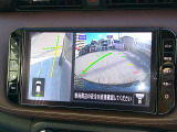 【アラウンドビューモニター】空から見下ろした映像がナビ画面にて確認可能です。駐車もラクラクですよ♪