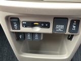ビルトインタイプの【ETC】で見た目もスッキリ。高速道路の利用にとても便利です。