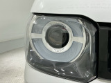 LEDヘッドライトは、点灯の瞬間から最大光量を発揮し、突然暗くなるトンネルなどでの安定感を高めます。