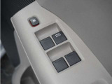 ◆パワーウィンドウスイッチ◆運転席から全席の窓の開閉操作を行うことが出来いつでも換気ができます!