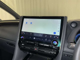 ディスプレイオーディオを装備。スマホとクルマをつなぐことで、これまでのナビに加えて、いろんなサービスが楽しめます。