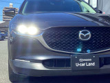 アダプティブLEDヘッドライト カメラや車速センサーと連動して、ハイ、ロー、ワイドローのLEDライトを常に最適な配光に自動制御する優れものです!