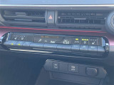 オートエアコン★温度を設定すれば車内を快適に保ってくれます♪
