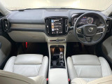 XC40 B4 AWD インスクリプション 4WD 