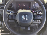 ステアリングスイッチです!!運転中のオーディオの音量やソースの変更も手元で出来ますよ!!