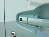 運転席ドアハンドル周辺の写真です。