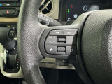 ステアリングスイッチ装備!運転しながら手元でオーディオの操作などができます。