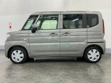 後席両側電動スライドドア☆開け閉めの際に隣の車や壁にぶつける心配もありません。